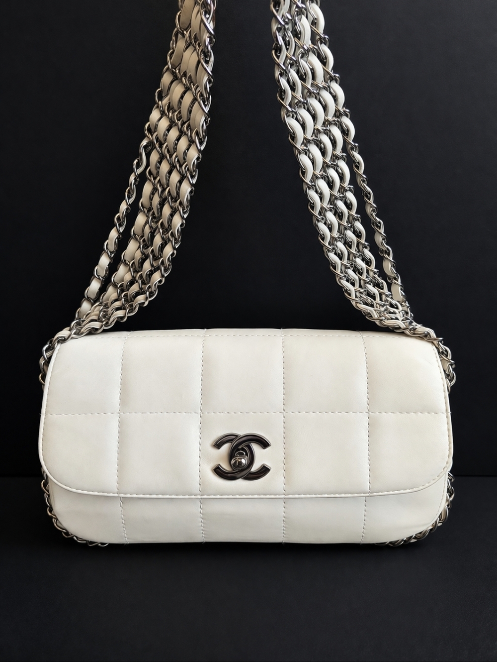 ✨ CHANEL WHITE CHOCOLATE BAR 5 CHAIN BAG – RARE VINTAGE ✨
